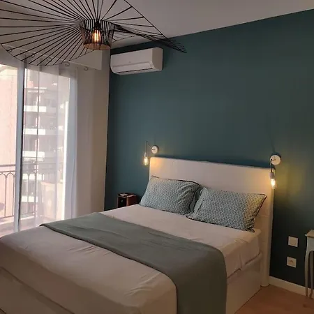 Splendid On The Promenade Des Ac Apartment